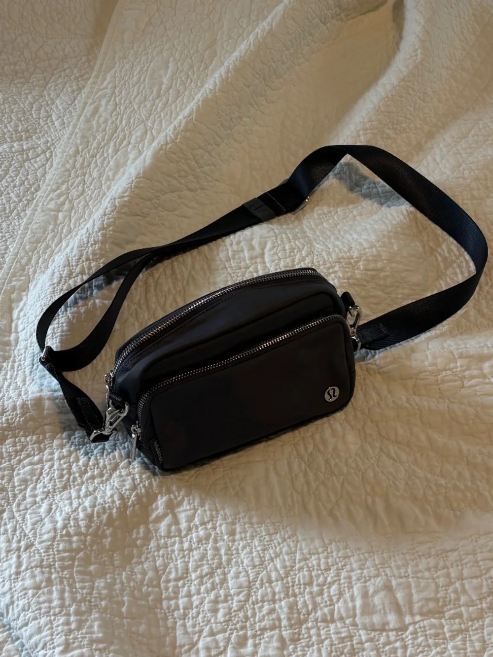 Lululemon Crossbody Camera Bag 2L